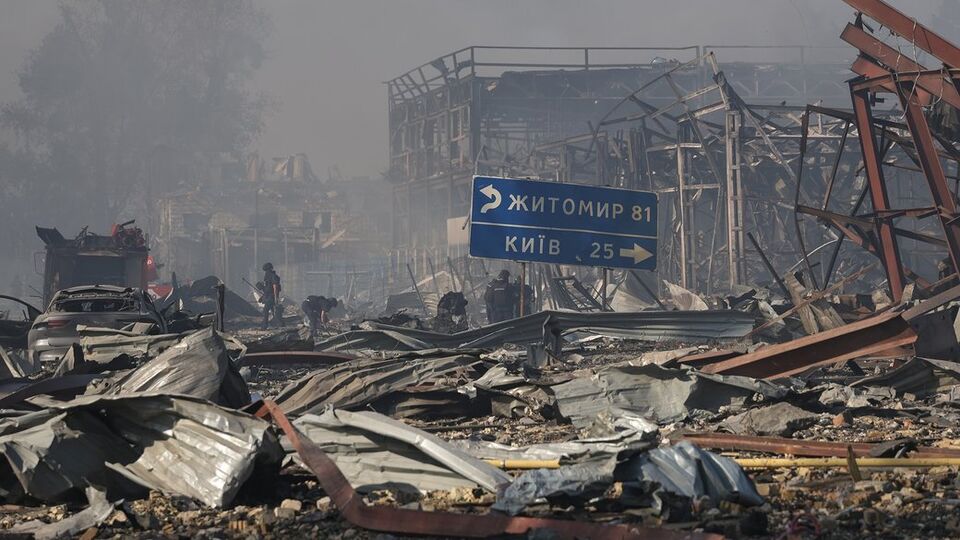 "Вишневе 2.0". Загиблі старі, апокаліптичні кадри, пошуки винних. Що вибухало в селі Мила? Головне