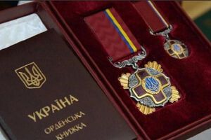 Шістьох енергетиків ДТЕК нагородили за відновлення електромереж під час війни
