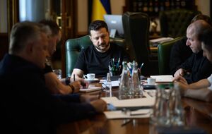 "Знають багато". Зеленський оголосив про гарну розмову з Віткоффом і Кушнером