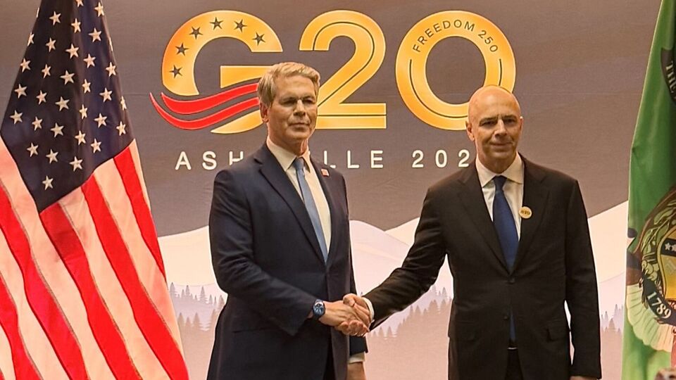 "Необходимо вернуться?" Бессент на G20 встретился с главой минфина РФ