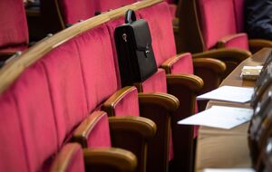 В Раде могут разрешить голосовать со смартфонов во время тревог. Что известно