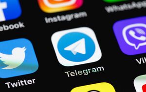 Apple временно удаляла Telegram из App Store. Что произошло
