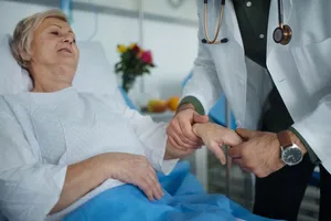 В лікарню тепер не покладуть навіть з важким діагнозом. Про що йдеться в нових правилах МОЗ
