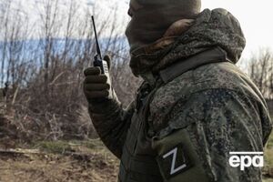 "Пляшки, склянки, лайно – усе на могилах". Під Донецьком знайшли кладовище військових РФ – звалище. Відео