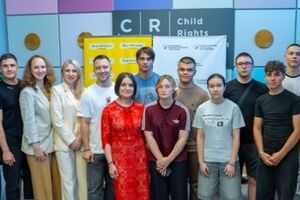 У Києві презентували пілотний проєкт "Молодь обирає Україну" для молоді, яка повернулася після окупації або депортації
