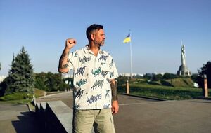 Лідера гурту "Ляпис Трубецкой" Міхалка в Білорусі засудили до чотирьох років колонії. За що