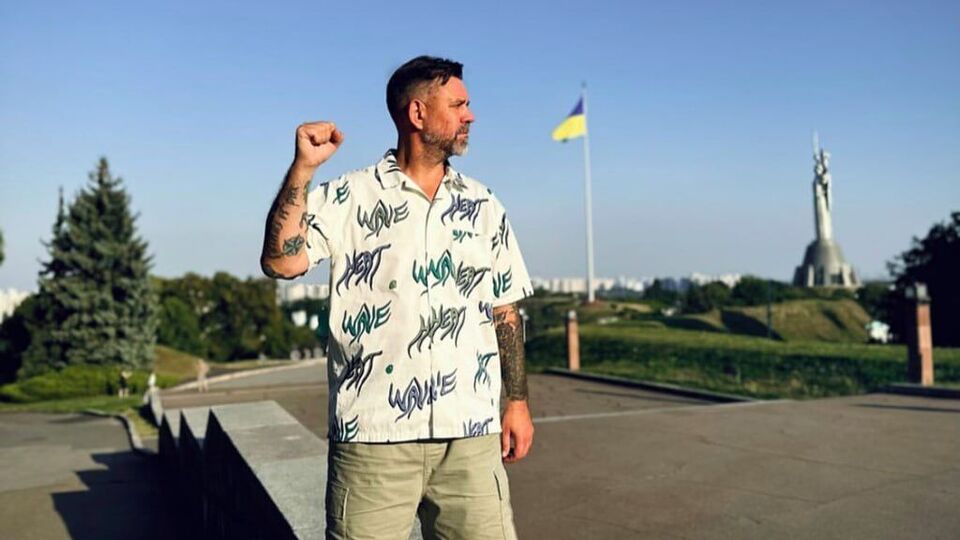Лидера группы "Ляпис Трубецкой" Михалка в Беларуси приговорили к четырем годам колонии. За что