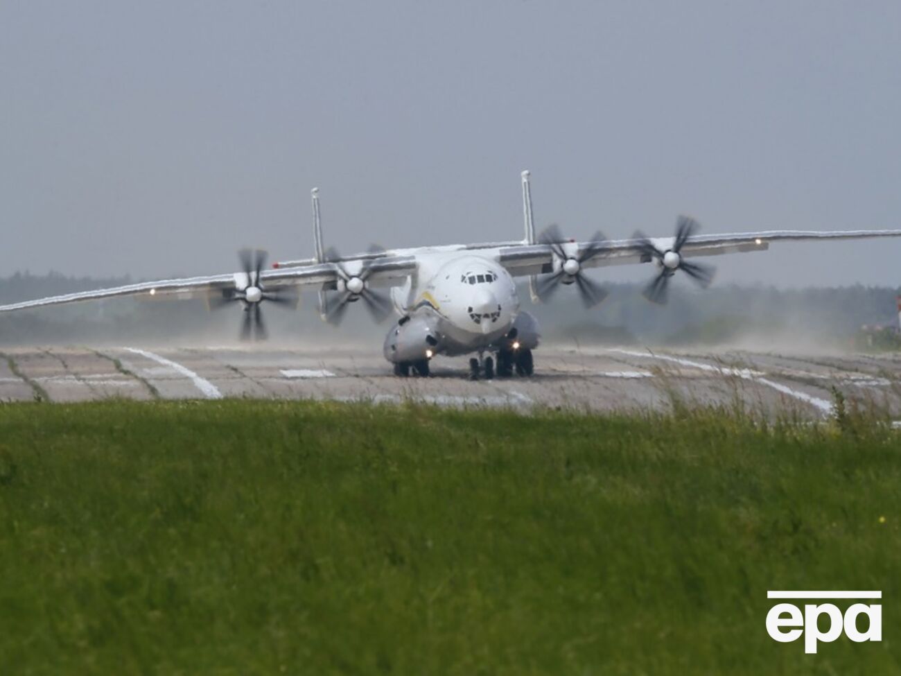 Біля українського літака в аеропорту Лейпцига виявили дрон із вибухівкою. Що відомо 