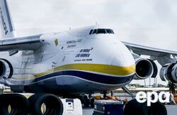 Украинский самолет, рядом с которым обнаружили дрон со взрывчаткой, был загружен боеприпасами – СМИ