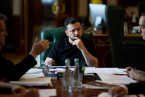 Зеленский поручил подготовить специальную санкционную операцию против РФ. О чем речь