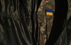 Шість квартир, апартаменти в Буковелі й дві Audi. Екскомандувач логістики ПС ЗСУ дістав нову підозру
