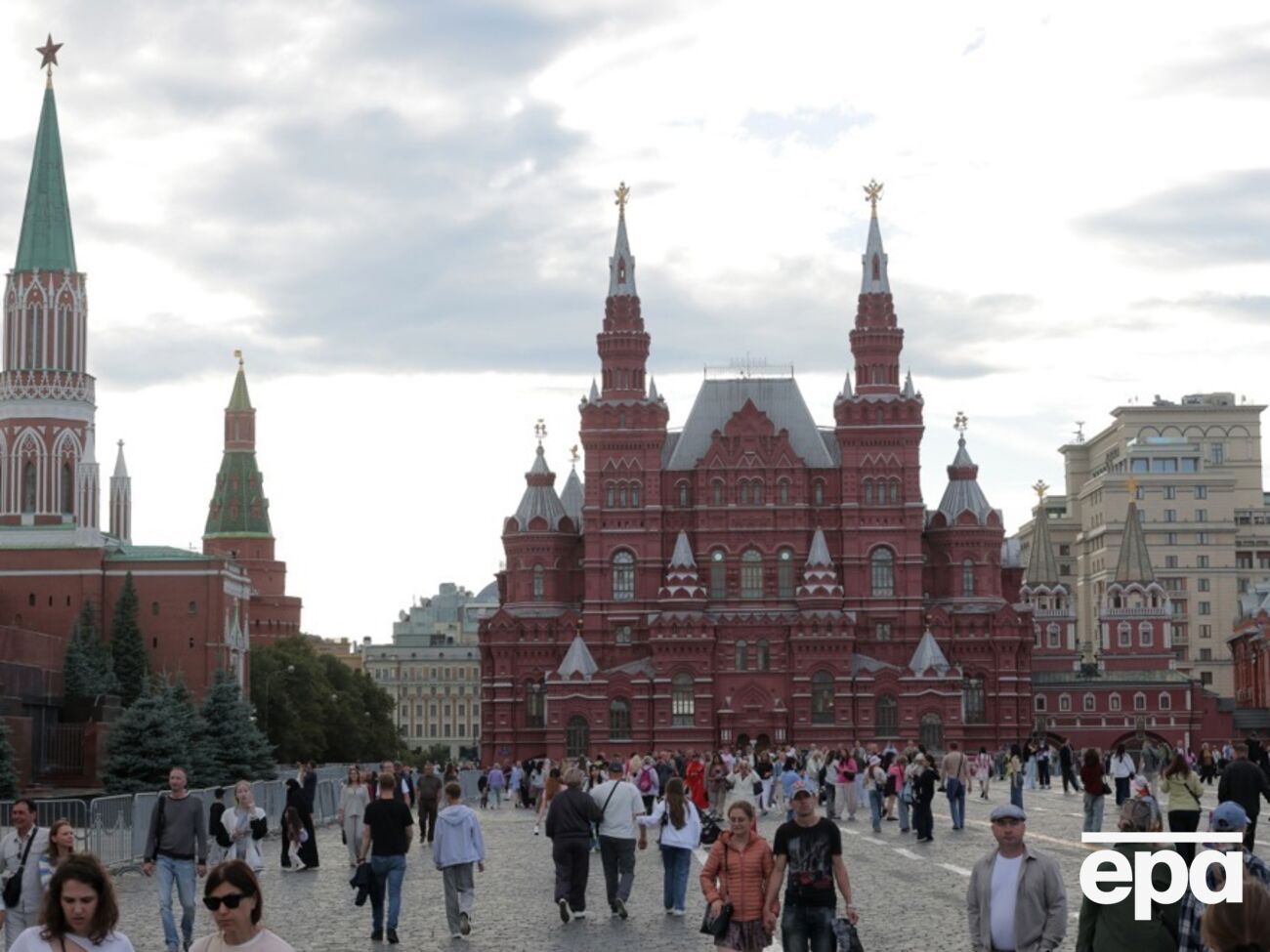 "На жаль, не балістика. Поки що". У Москві прогримів вибух. Що відомо