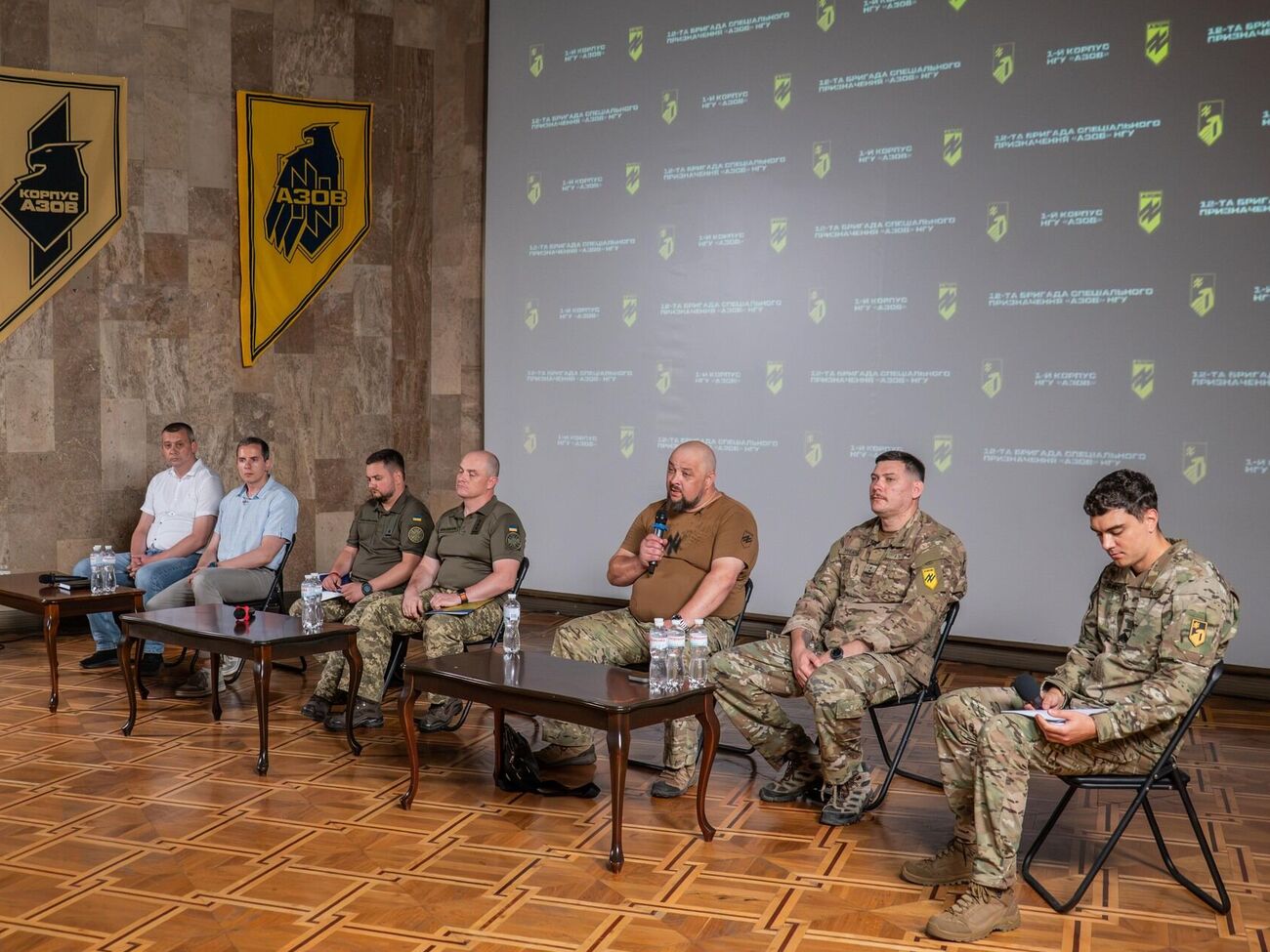 Свідки теракту в Оленівці розповіли, як формували списки до "бараку 200"