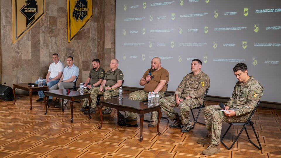 Свідки теракту в Оленівці розповіли, як формували списки до "бараку 200"