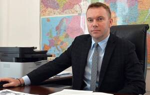 Ексдержсекретар МЗС, якого підозрюють у розкраданні мільйонних пожертв, вийшов із СІЗО