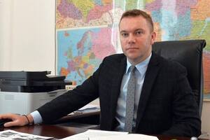 Экс-госсекретарь МИД, которого подозревают в хищении миллионных пожертвований, вышел из СИЗО