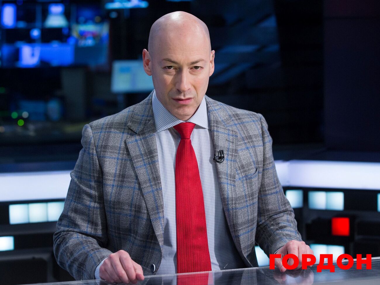 Нова хвиля ескалації, удари по Києву, паливна криза у РФ. Стрим Голованова з Гордоном. Трансляція