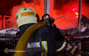 "Даже у войн есть правила". Оккупанты уничтожили гуманитарный склад ВОЗ в Днепре