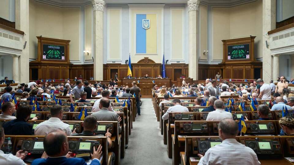 "Финансовая катастрофа на пороге". Рада провалила возвращение налогов на посылки с маркетплейсов