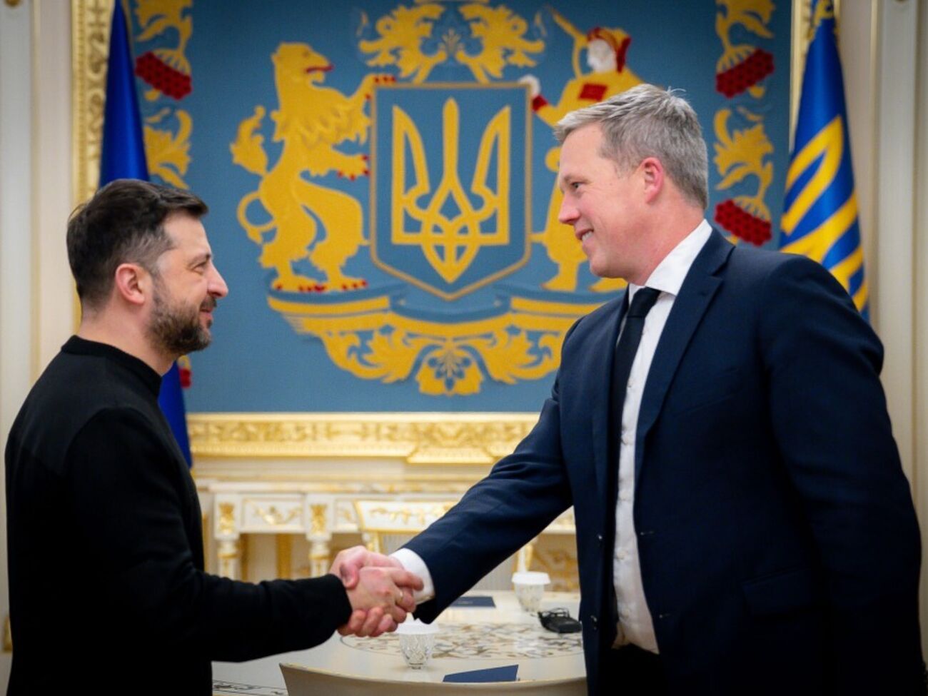 Один из переговорщиков Трампа, приезжавший в Киев, подал в отставку. Что произошло?
