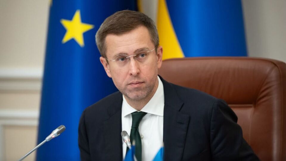 Из-за дефицита бюджета. Корецкий объявил о жесткой экономии в правительстве
