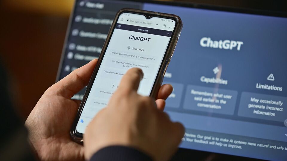 Єврокомісія посилить контроль за ChatGPT, Reddit і Roblox. У чому річ