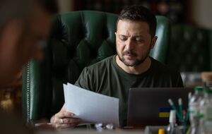 "Достаточно сильно". Зеленский озвучил потери РФ на фронте