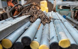Випуск сталі в Україні знизився на 57%, нижчі показники були лише 2022 року – GMK Center