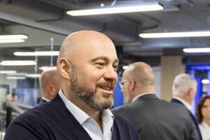 Нардеп Столар повернувся в Україну, йому обрали запобіжний захід. Він нібито заздалегідь привіз гроші на заставу