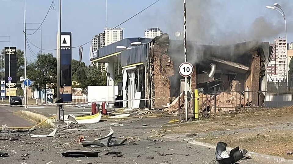 РФ суттєво посилила удари по АЗС. Уряд провів термінову нараду. Які результати