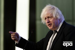 Борис Джонсон, який став свідком удару РФ по залізниці в Україні, зробив заяву. Що в ній
