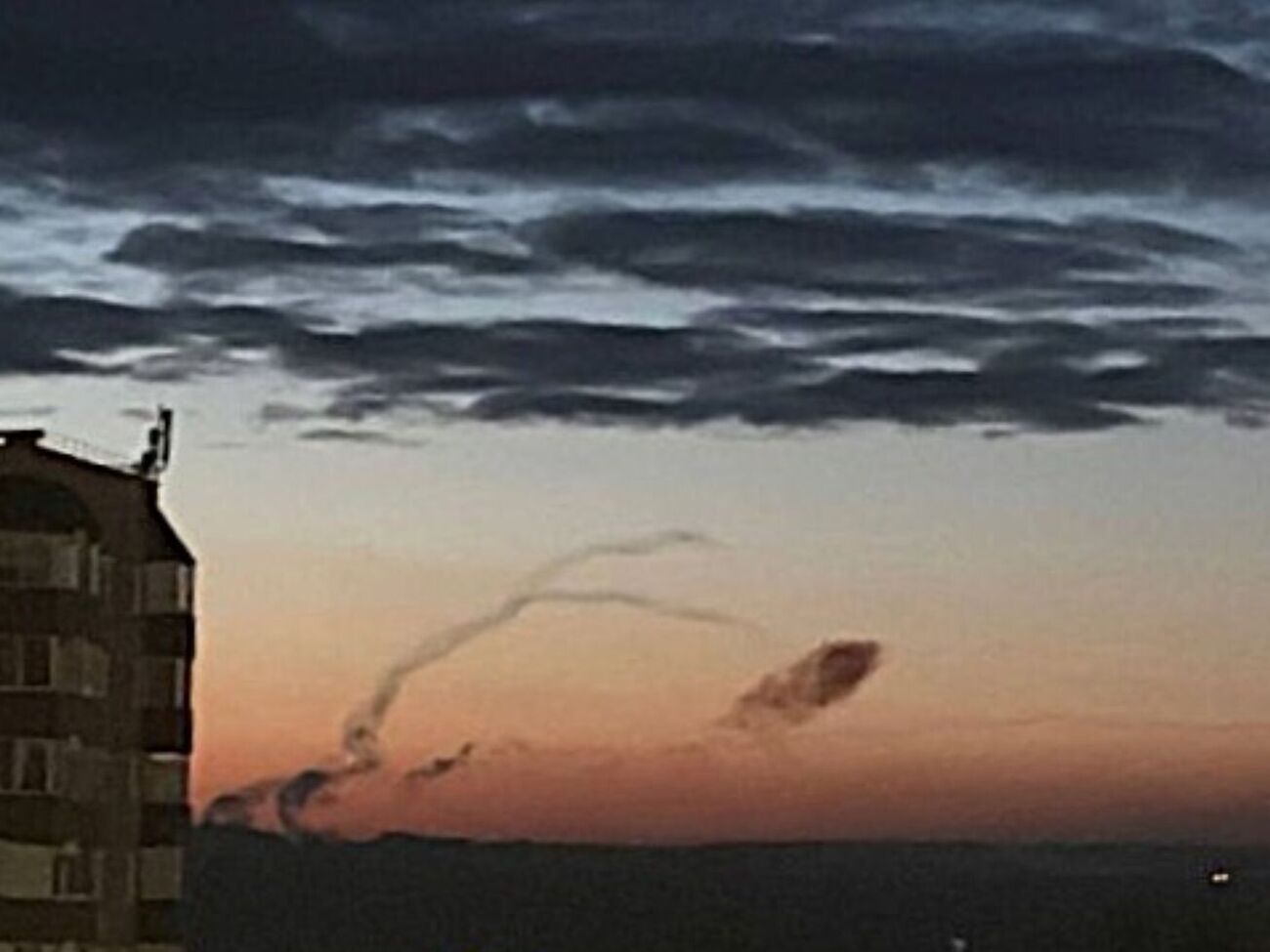 "Я вот прям чувствую, опа! Сфоткали!" В Татарстане – взрывы, по удар мог попасть НПЗ. Видео