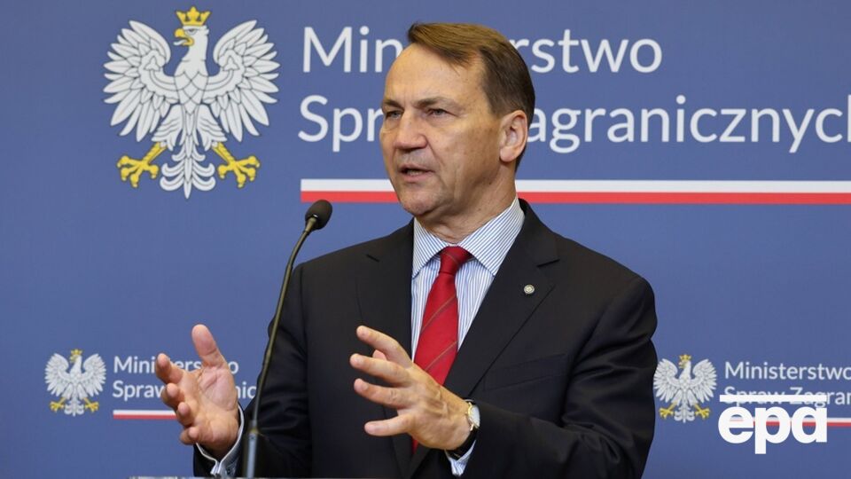 Сікорський уточнив заяву про швидку перемогу Польщі над РФ і удари по НПЗ, успішніші за українські