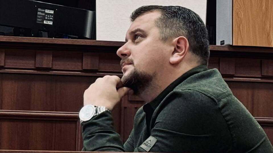 Адвокат родини загиблої у ДТП за участю детектива НАБУ звернувся до Зеленського через закриття справи