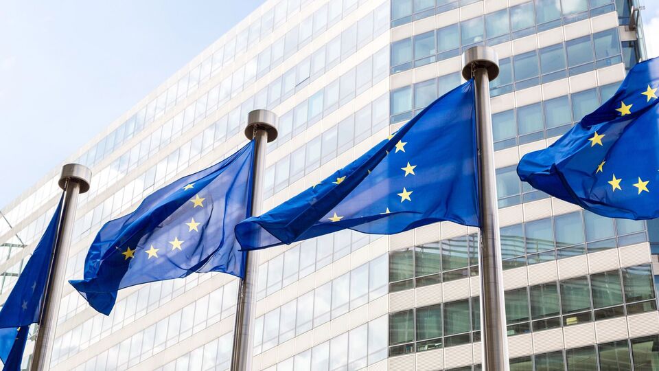 ЕС продлил санкции против РФ только на неделю, а не на полгода. Почему?