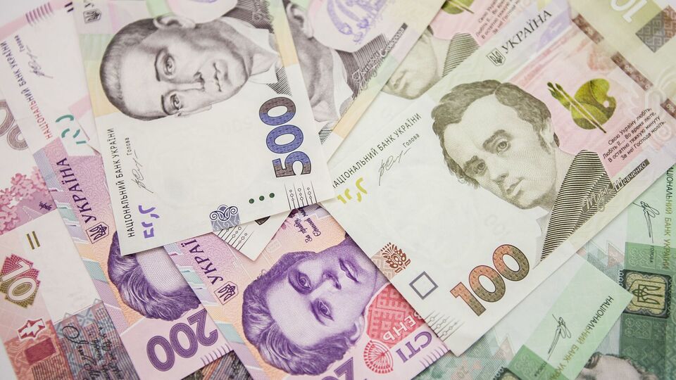 Більше грошей на телемарафон, долар по 48. Уряд готується затвердити проєкт бюджету на 2027 рік, що в ньому?