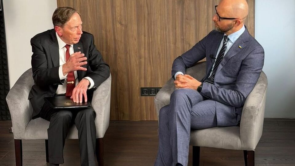 Ексдиректор ЦРУ Петреус назвав три речі, які потрібні Україні для перемоги над РФ