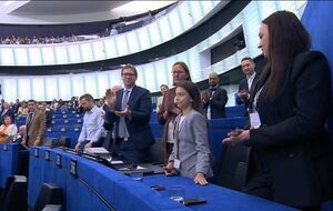 Урсула фон дер Ляйен рассказала Европарламенту историю Александры Паскаль и ее "Танца свободы"