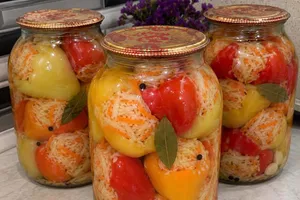 Рецепт идеального маринада. Приготовьте на зиму вкусную консервацию – сочный перец с капустой