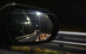 Заступник міністра збив неповнолітню під Києвом, стверджують ЗМІ. Подробиці