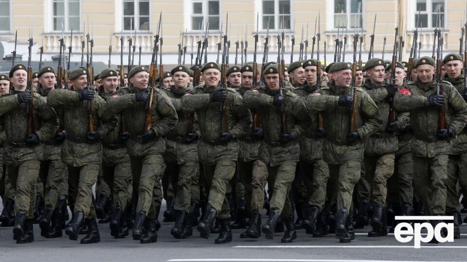 Росія третій тиждень поспіль втрачає в Україні понад 10 тис. військових. В естонській розвідці розповіли цікаву тенденцію