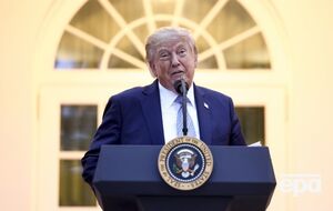 Демократи пообіцяли переслідувати "злочинну родину" Трампа в разі перемоги на виборах