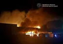 Россия ударила по ТЦ в Запорожье, вспыхнул масштабный пожар. Фото, видео