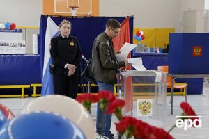 У Росії тривають вибори до Держдуми. Спостерігачів не пускають на дільниці, а бюлетені рвуть