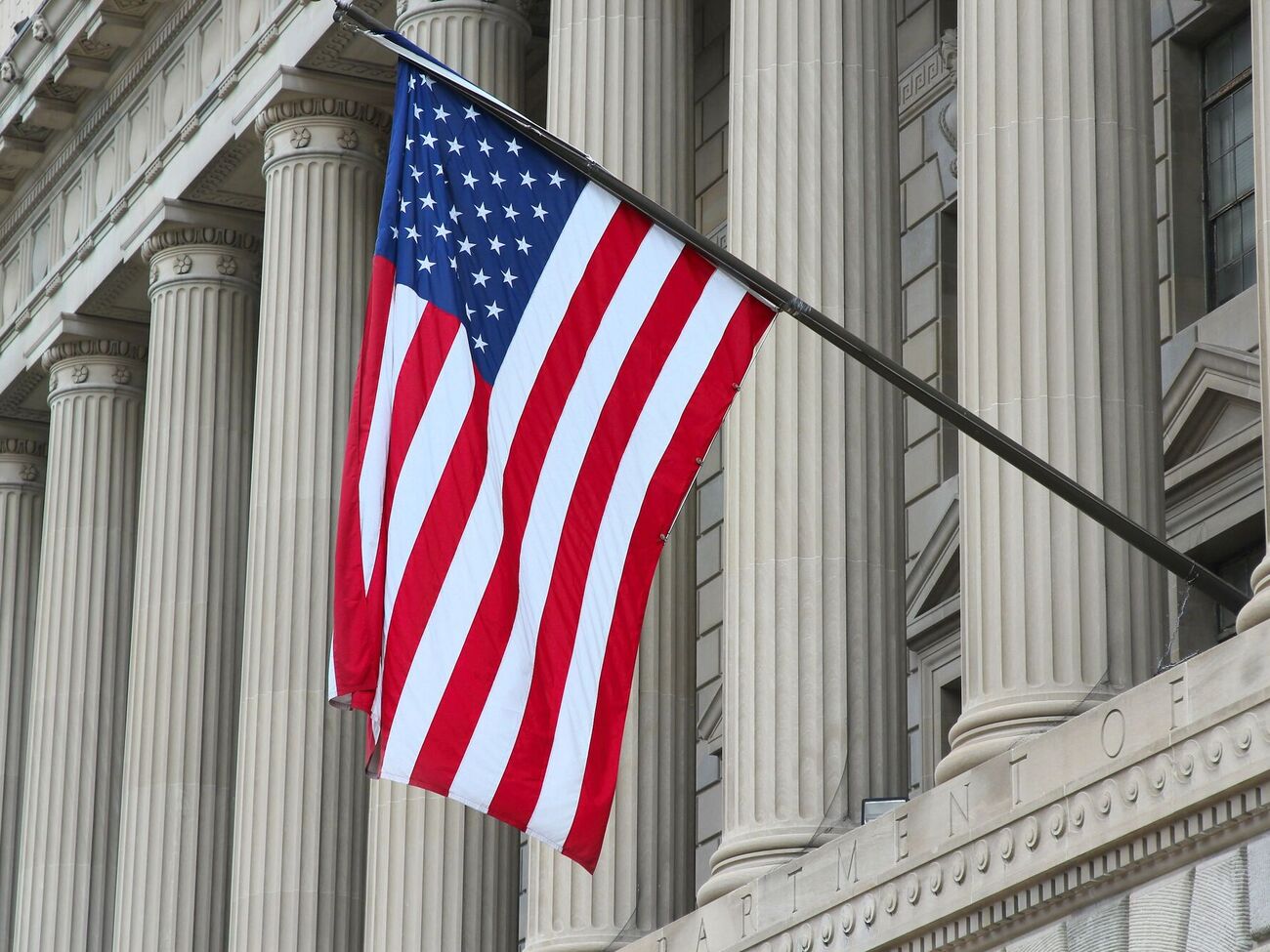 Україна купить у США комплекси ППО та ракети на понад $2,6 млрд. Звідки візьмуть кошти 