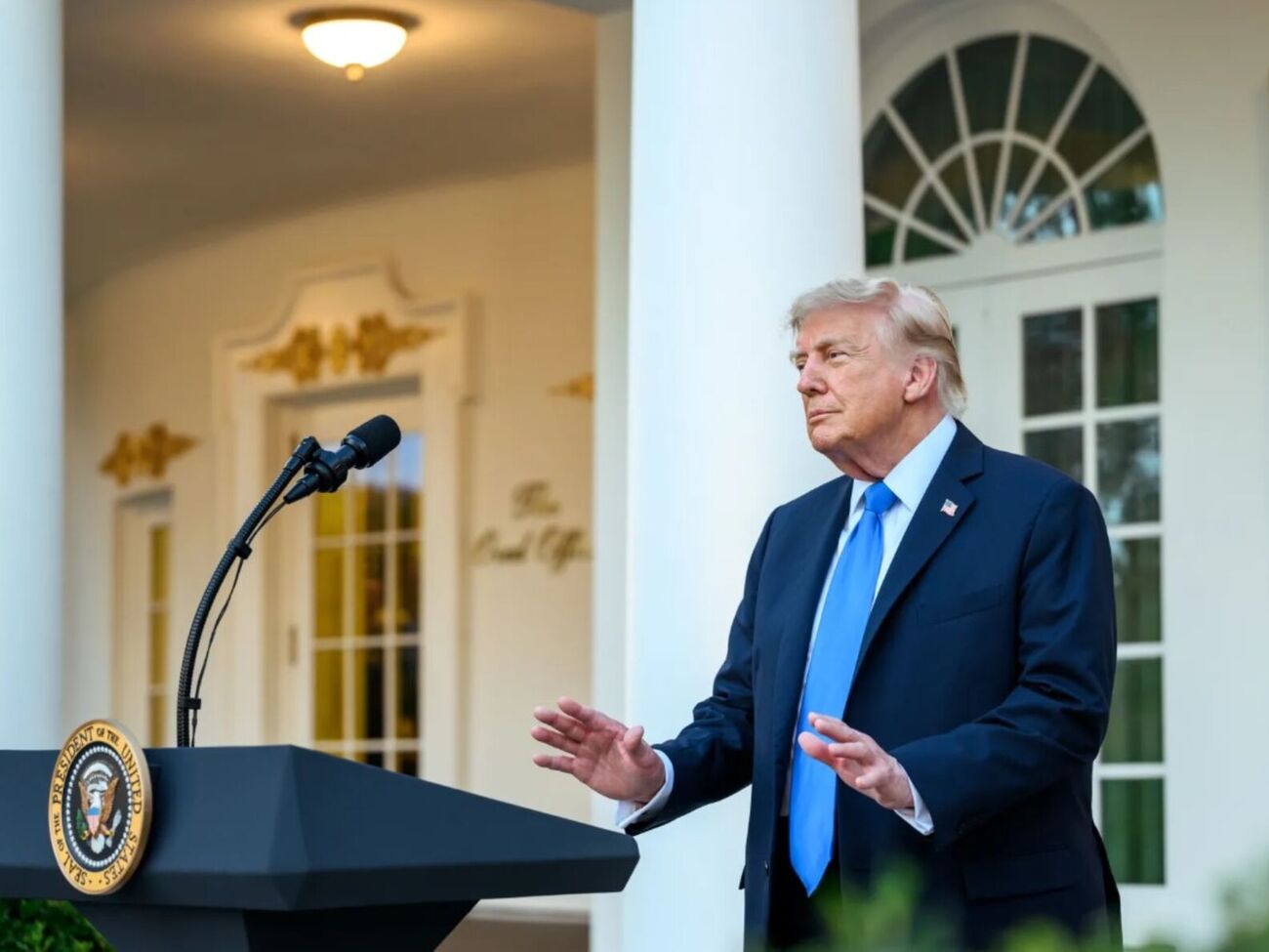 Трамп заявив про створення "сил ШІ" й шукає "царя"