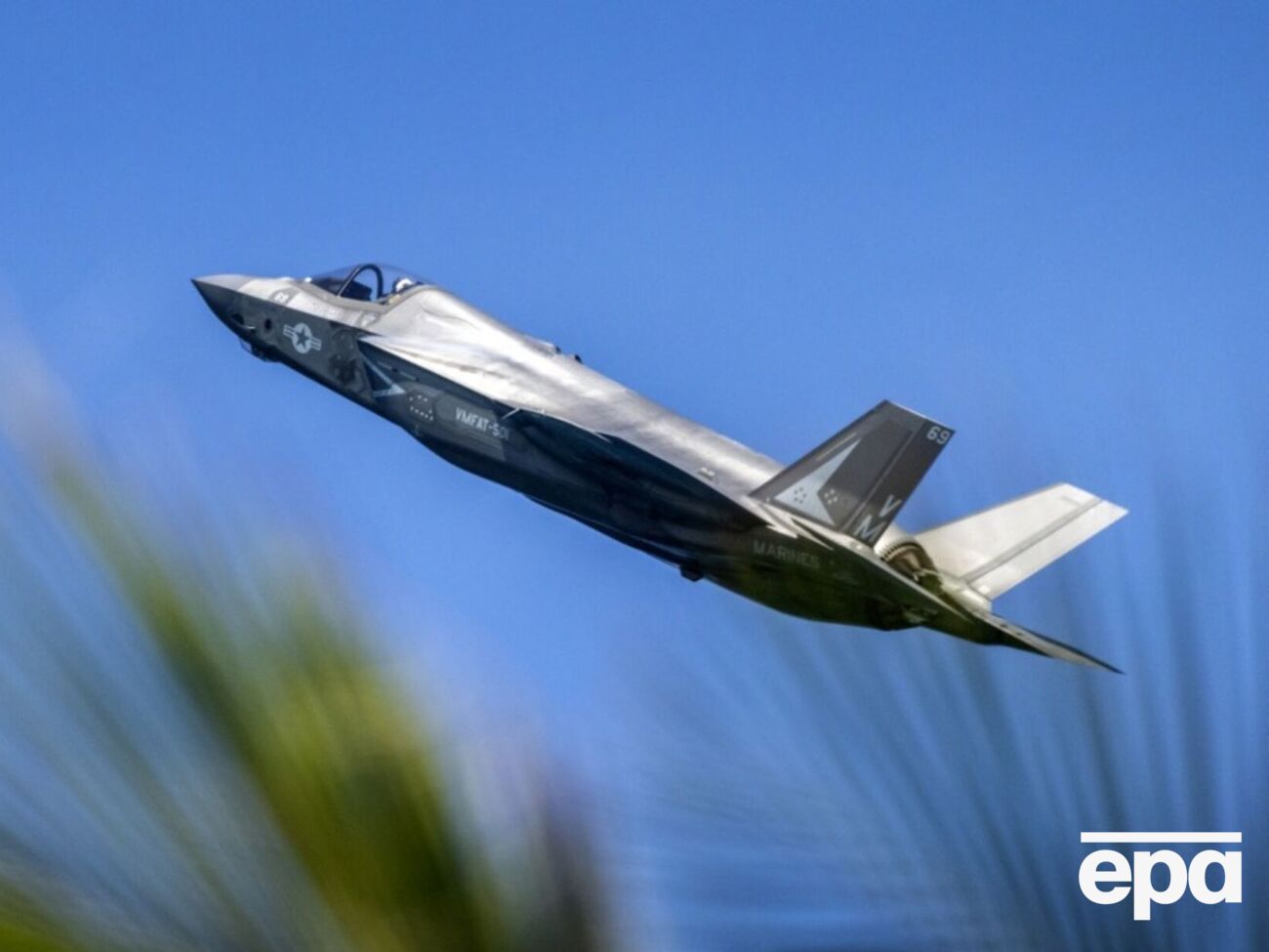 Деталі F-35, які везли до США, опинилися в Гонконзі. У Конгресі почали розслідування