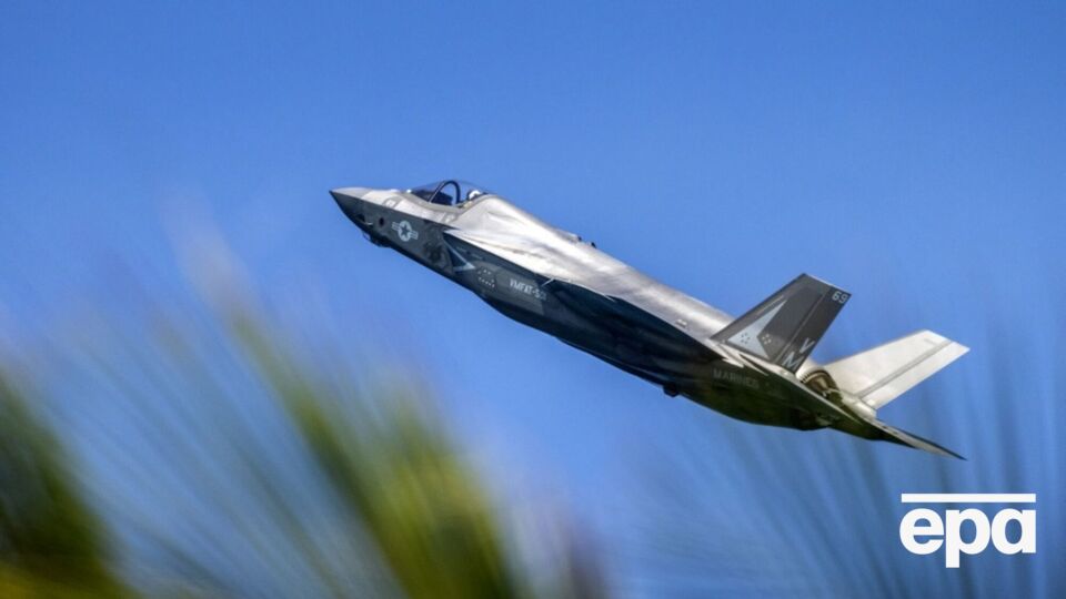 Деталі F-35, які везли до США, опинилися в Гонконзі. У Конгресі почали розслідування