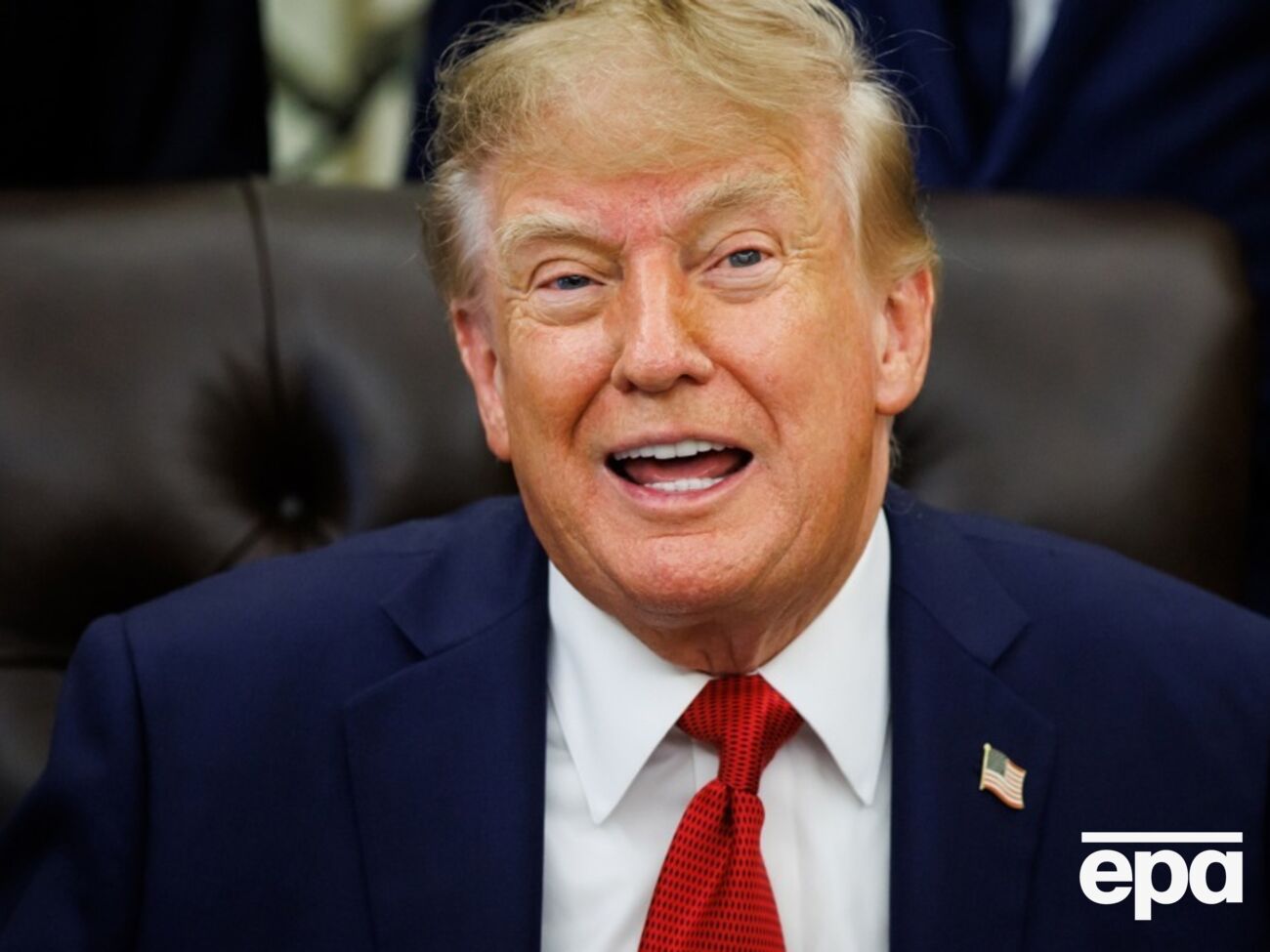 Трамп анонсував "грандіозні події" у війні з Іраном і згадав президента країни Пезешкіана