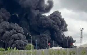 "С бензином будет еще веселее". В Fire Point рассказали, чем атаковали Московский НПЗ